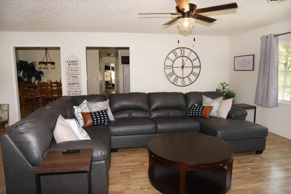 3 Bedroom Vacation Home Next To Silver Dollar City Branson Exteriér fotografie